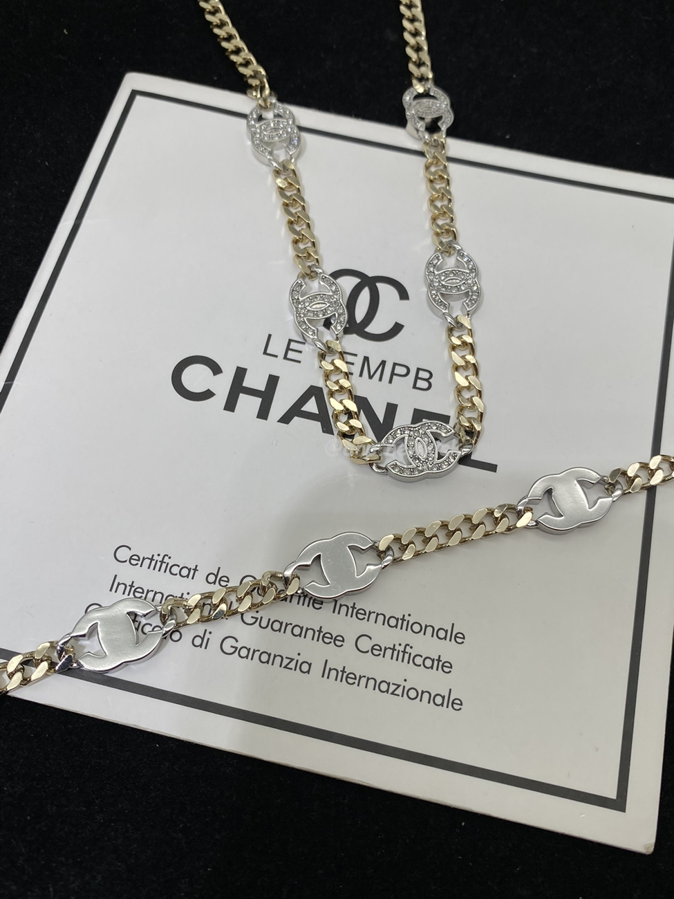 Chanel Pre Owned Cc Diamond Pendant Necklace (1) - www.newkick.vip
